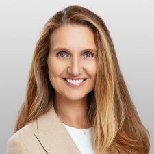 Karen Rowe Headshot Tight-scaled