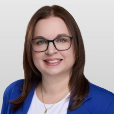 Patricia Reeves Headshot_web image2